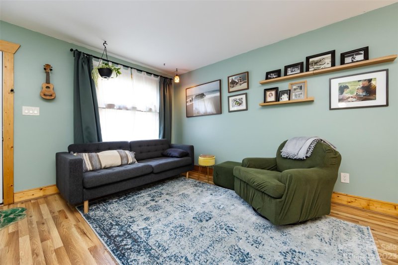 Property image 5 at 636 Chipley Avenue, Charlotte, NC 28205