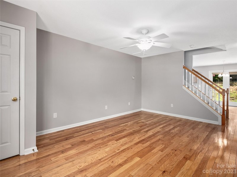 Property image 3 at 346 Wiltshire Circle, Fletcher, NC 28732