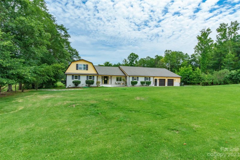 1010 Belmar Lane