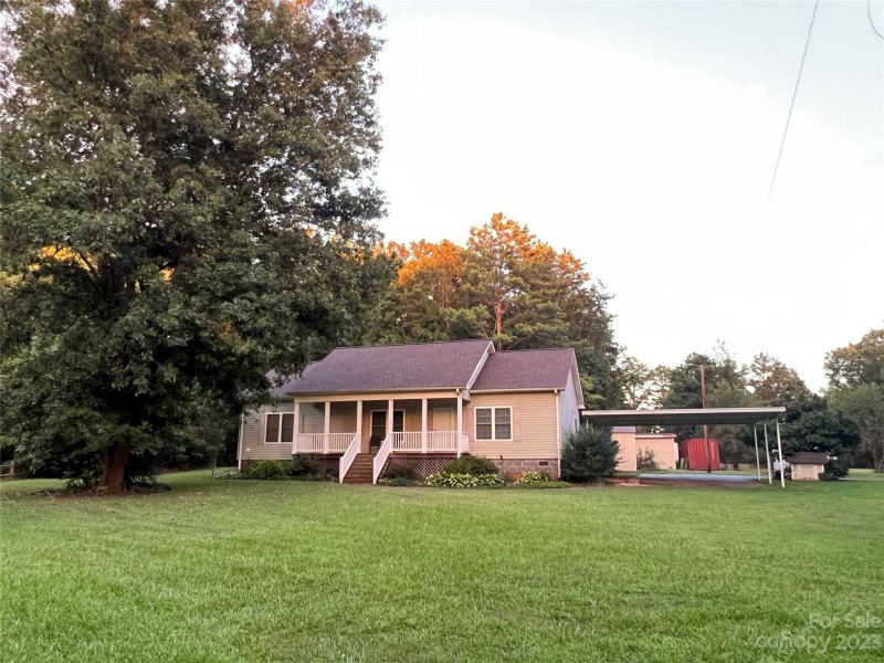 Property image 2 at 115 Holiday Drive, Salisbury, NC 28146