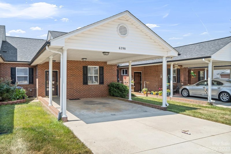 Property image 3 at 6298 Pansy Trail, Denver, NC 28037