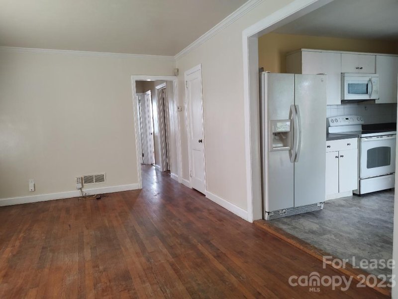 Property image 5 at 322 Hartford Avenue, Charlotte, NC 28209