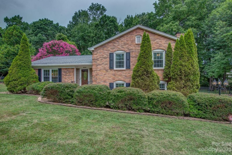 Property image 4 at 804 Brookside Drive, Gastonia, NC 28056