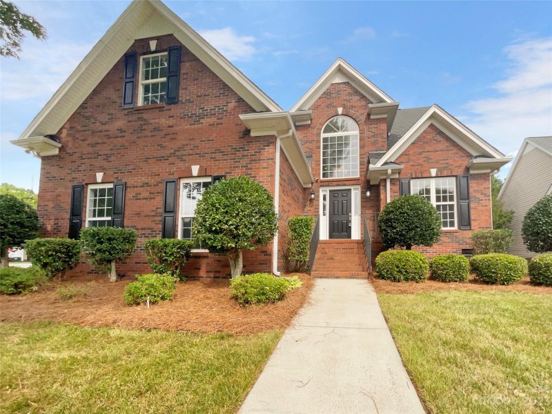 1605 Shetland Lane