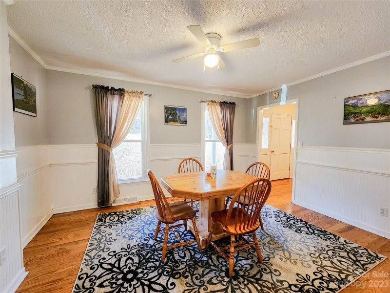 Property image 2 at 84 Lakeview Drive, Marion, NC 28752