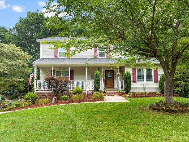 Property image 2 at 113 Apple Blossom Drive, Morganton, NC 28655