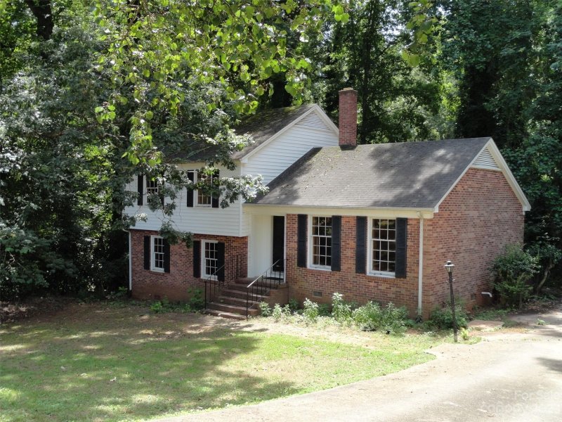 203 Marshall Street