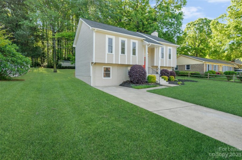 Property image 2 at 1607 Teddington Drive, Charlotte, NC 28214