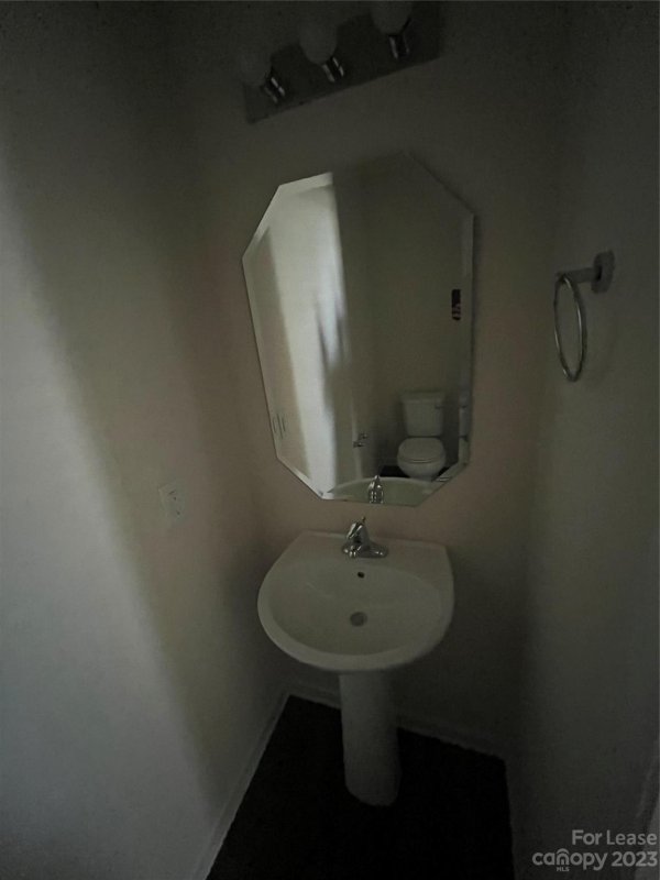 Property image 5 at 7625 Meridale Forest Drive, Charlotte, NC 28269