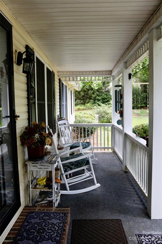 Property image 3 at 2607 36th Avenue Court, Hickory, NC 28601