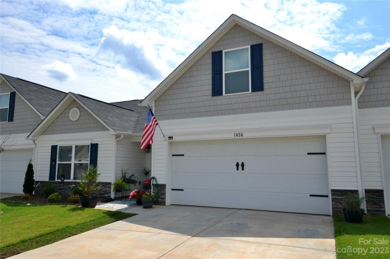 Property image 2 at 1456 Amberlight Circle, Salisbury, NC 28144