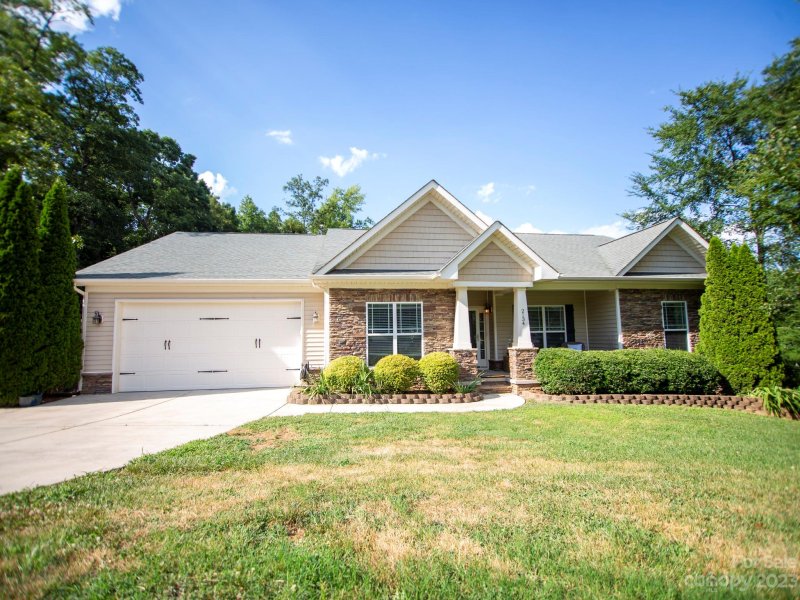 Property image 2 at 2134 London Lane, Belmont, NC 28012