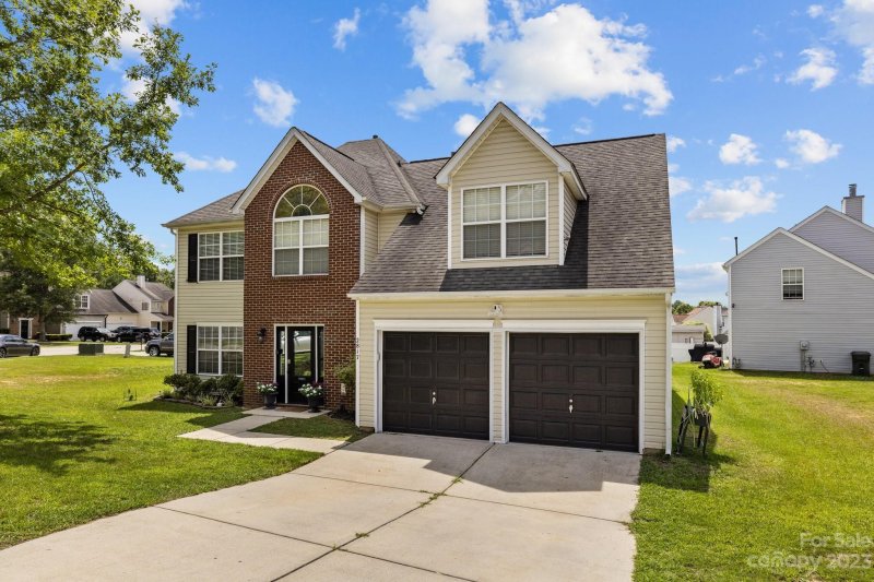 Property image 2 at 2817 Round Hill Court, Rock Hill, SC 29730