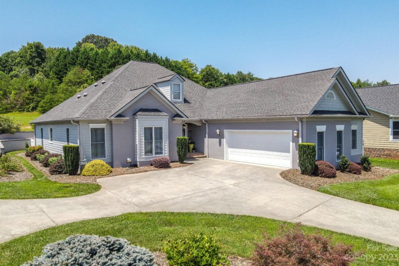 201 Henrys Glen Drive