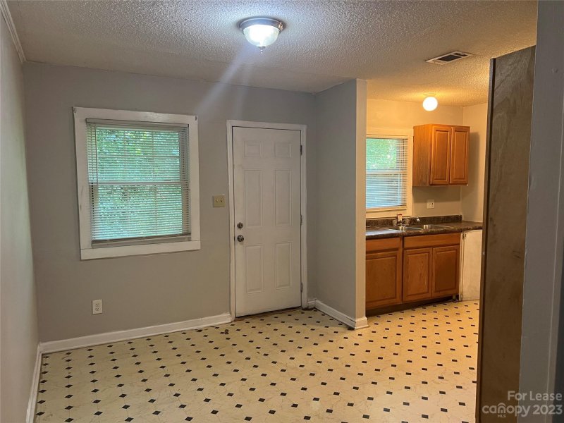 Property image 3 at 2012 Vinton Street, Charlotte, NC 28216