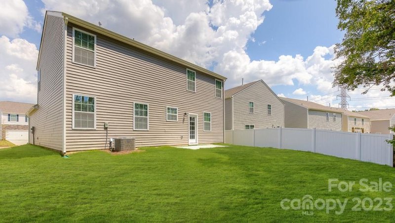 Property image 2 at 102 Marathon Lane, Candler, NC 28715