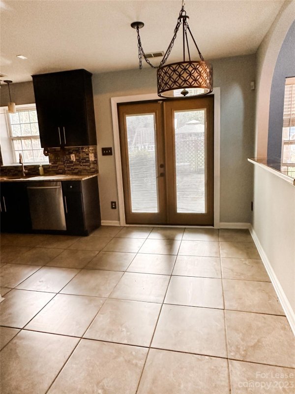 Property image 5 at 4717 Morrowood Lane, Charlotte, NC 28216