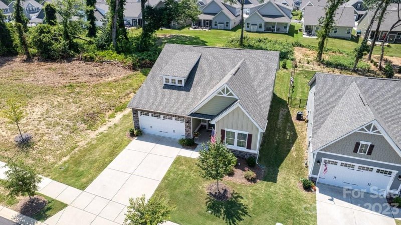 Property image 2 at 10221 Black Locust Lane, Charlotte, NC 28215