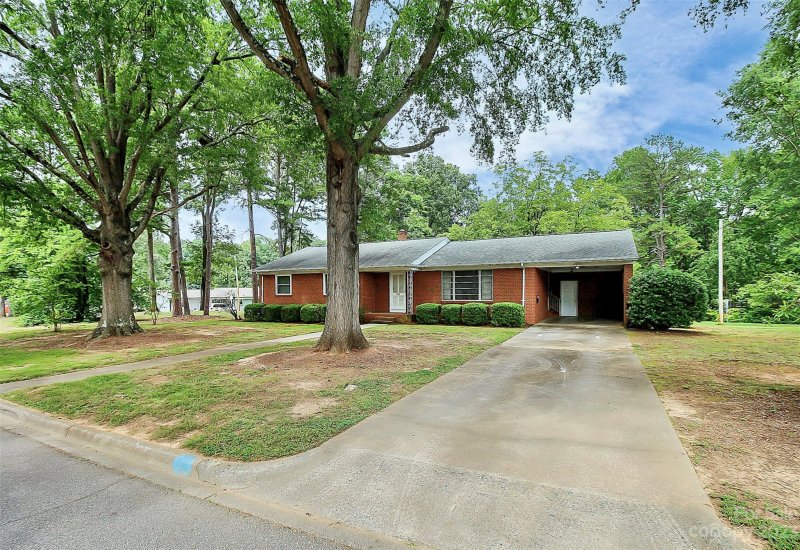 Property image 2 at 405 S Westover Drive, Monroe, NC 28112