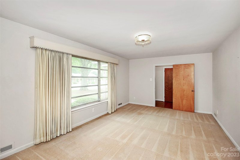 Property image 4 at 405 S Westover Drive, Monroe, NC 28112