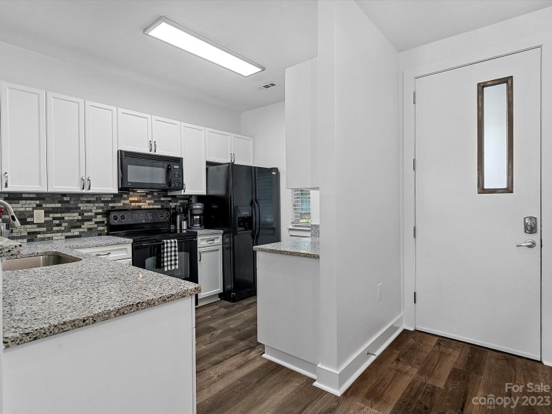 Property image 4 at 1101 W 1st Street, Charlotte, NC 28202