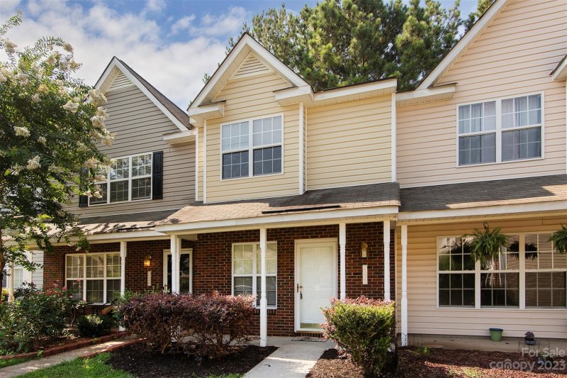 Property image 2 at 7522 Petrea Lane, Charlotte, NC 28227