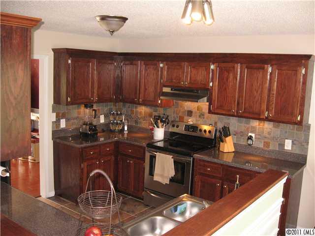 Property image 2 at 405 Delview Drive, Cherryville, NC 28021