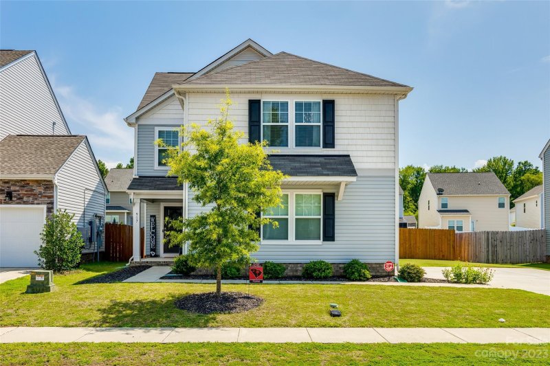 917 Von Buren Boulevard