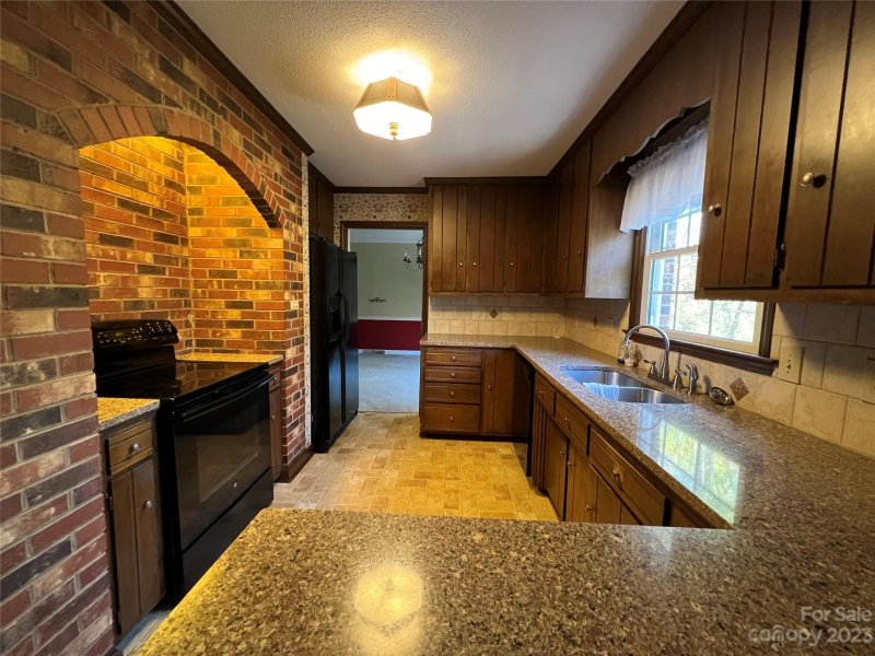 Property image 2 at 706 W School Street, Maiden, NC 28650