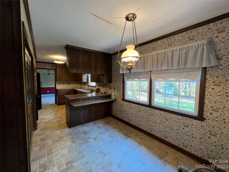 Property image 4 at 706 W School Street, Maiden, NC 28650