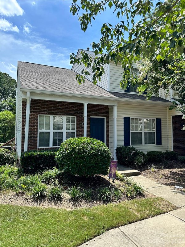 Property image 2 at 921 Par One Court, Fort Mill, SC 29715