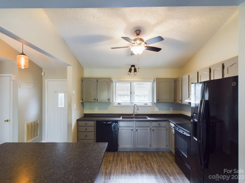 Property image 3 at 1001 Wellington Hills Circle, Salisbury, NC 28147