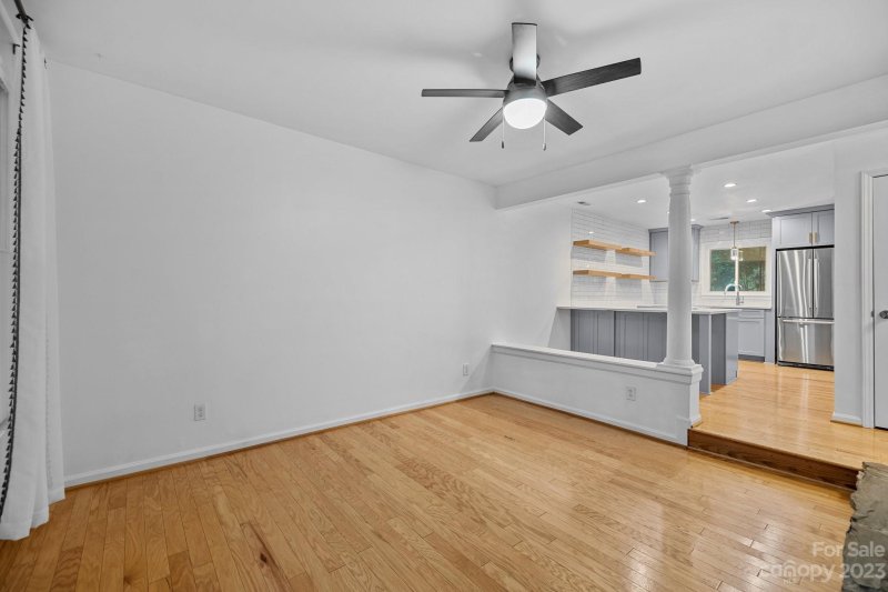 Property image 3 at 433 W 8th Street, Charlotte, NC 28202