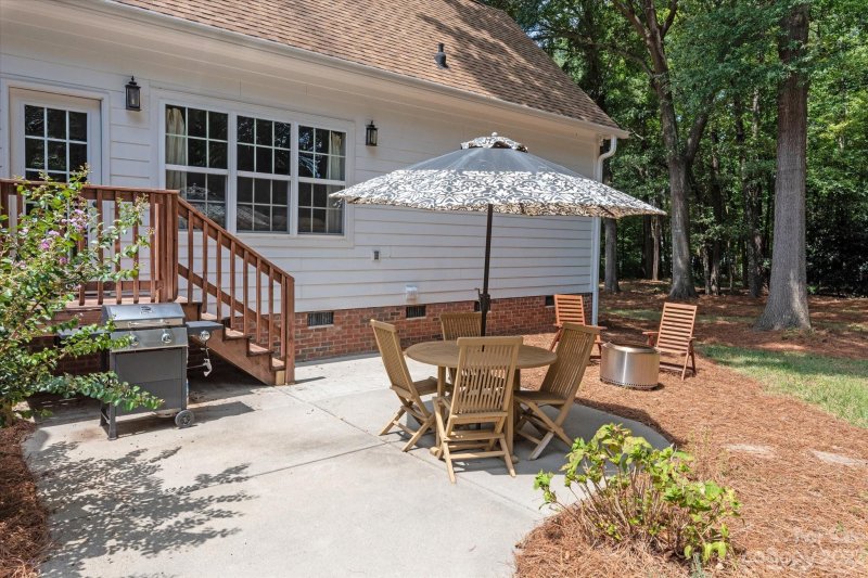 Property image 5 at 10534 Parlor Road, Charlotte, NC 28277