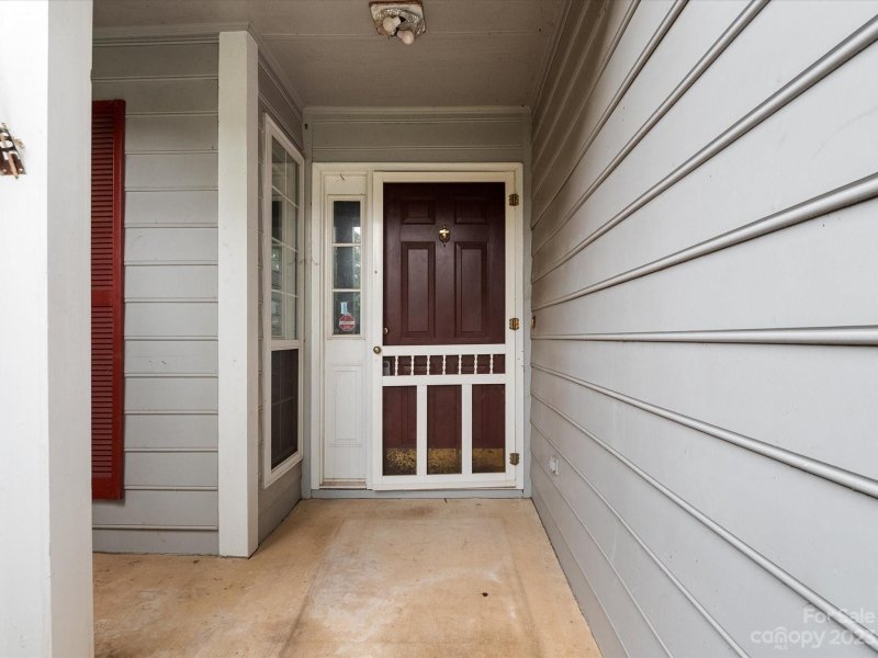 Property image 2 at 8301 Houndstooth Drive, Charlotte, NC 28227