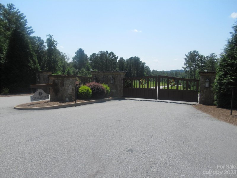 Property image 2 at 1735 Waters Edge Drive, Granite Falls, NC 28630