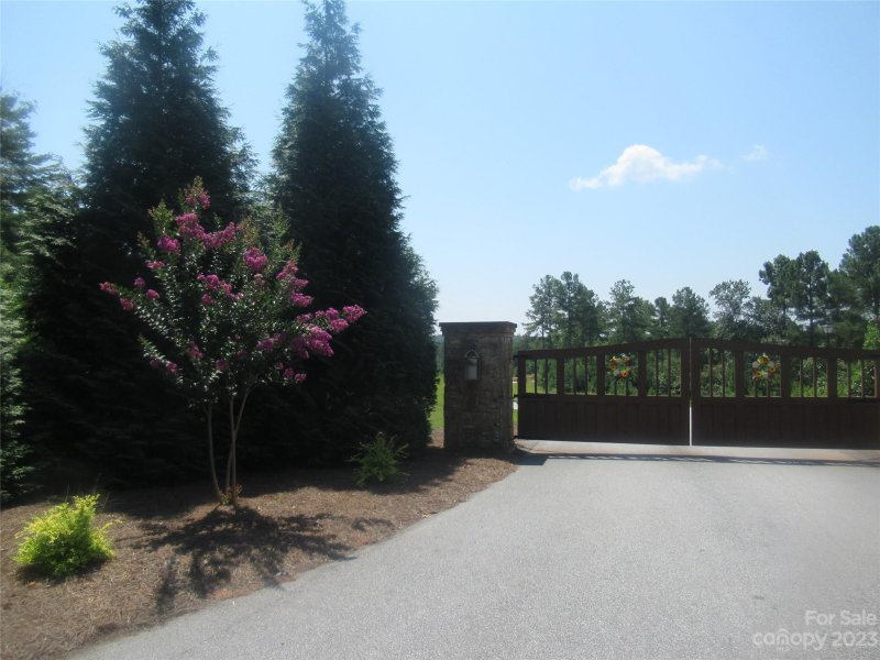 Property image 5 at 1735 Waters Edge Drive, Granite Falls, NC 28630