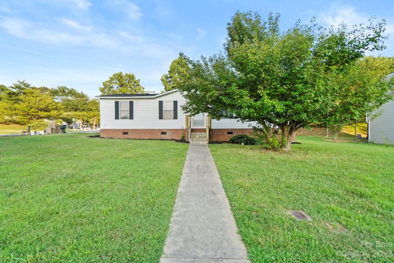 Property image 2 at 1202 Salvadore Court, Gastonia, NC 28052