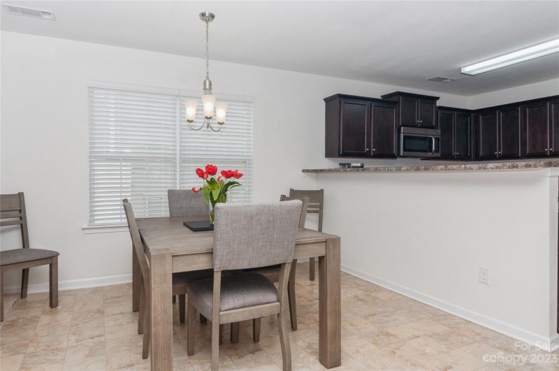 Property image 5 at 2536 Walnut Forest Drive, Charlotte, NC 28216