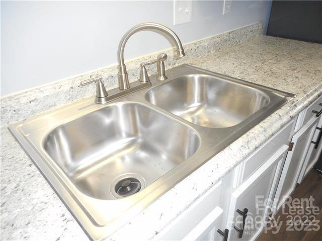 Property image 2 at 9511 Shannon Green Drive, Charlotte, NC 28213