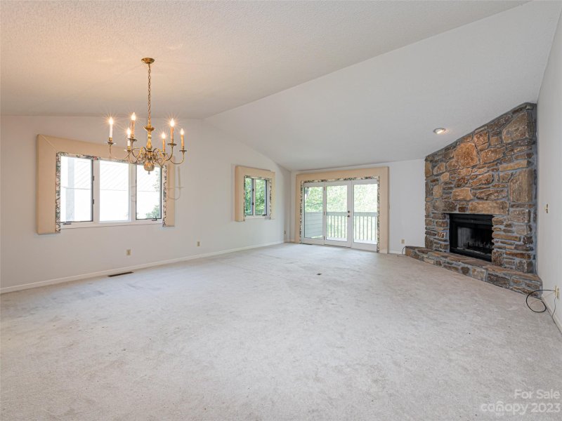 Property image 4 at 401 Timber Drive, Asheville, NC 28804