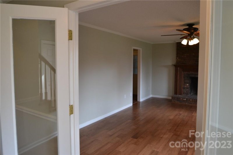 Property image 3 at 5440 Gunpowder Drive, Hickory, NC 28601