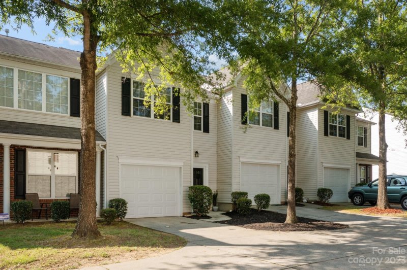 Property image 2 at 7763 Abigail Glen Drive, Charlotte, NC 28212