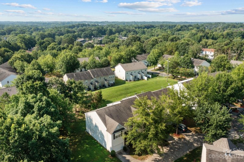 Property image 5 at 7763 Abigail Glen Drive, Charlotte, NC 28212