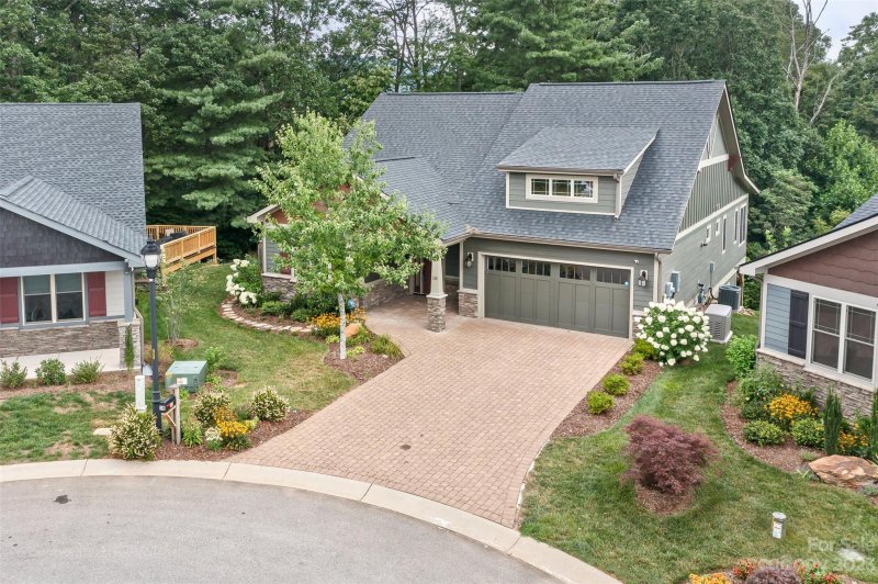 Property image 3 at 10 Lifestyle Court, Arden, NC 28704