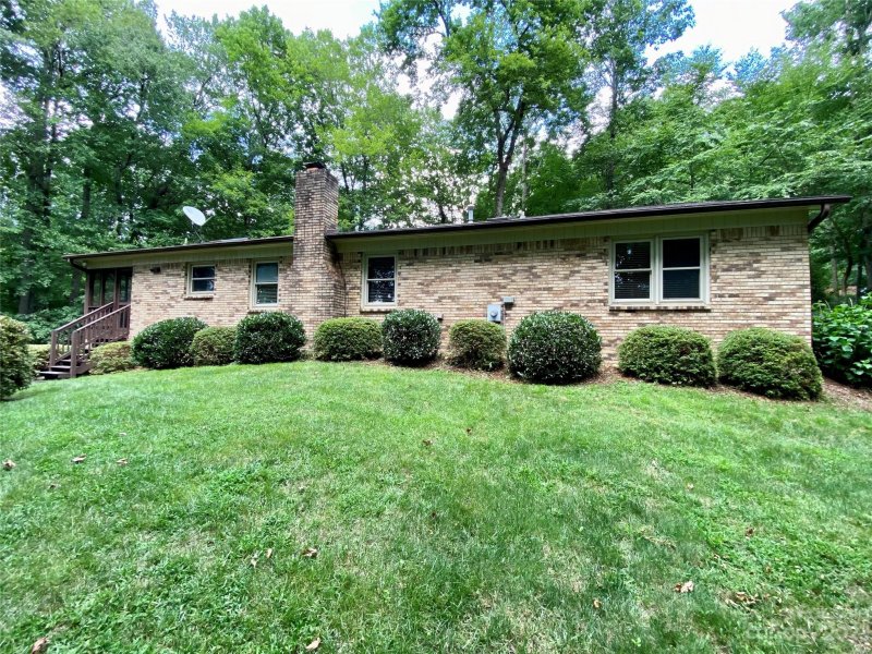 Property image 4 at 101 Crown Lane, Hendersonville, NC 28791