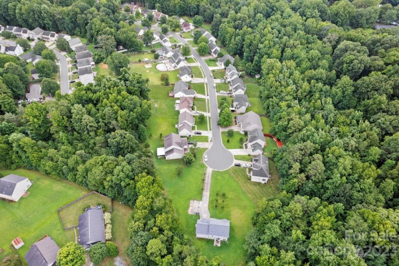 Property image 3 at 7425 Frances Irene Drive, Charlotte, NC 28215