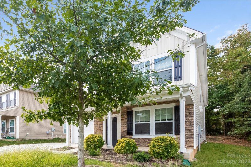 Property image 5 at 334 Cornielle Lane, Charlotte, NC 28216