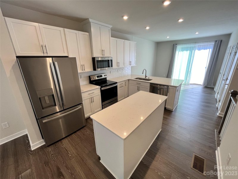 Property image 4 at 654 Uwharrie River Road, Charlotte, NC 28211