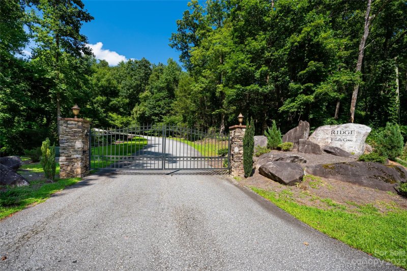 Property image 3 at 999 Boulder Run Drive, Lake Lure, NC 28746